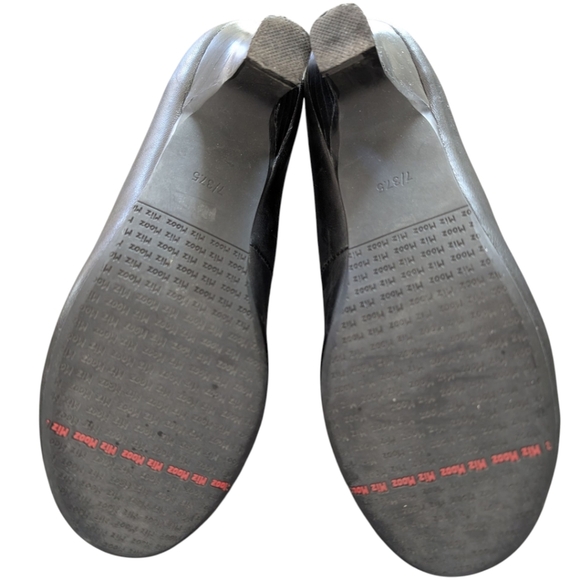 Miz Mooz Florette Mini Heel Pumps Black Leather Round Toe Kitten Heel Women's 7 - Picture 11 of 16